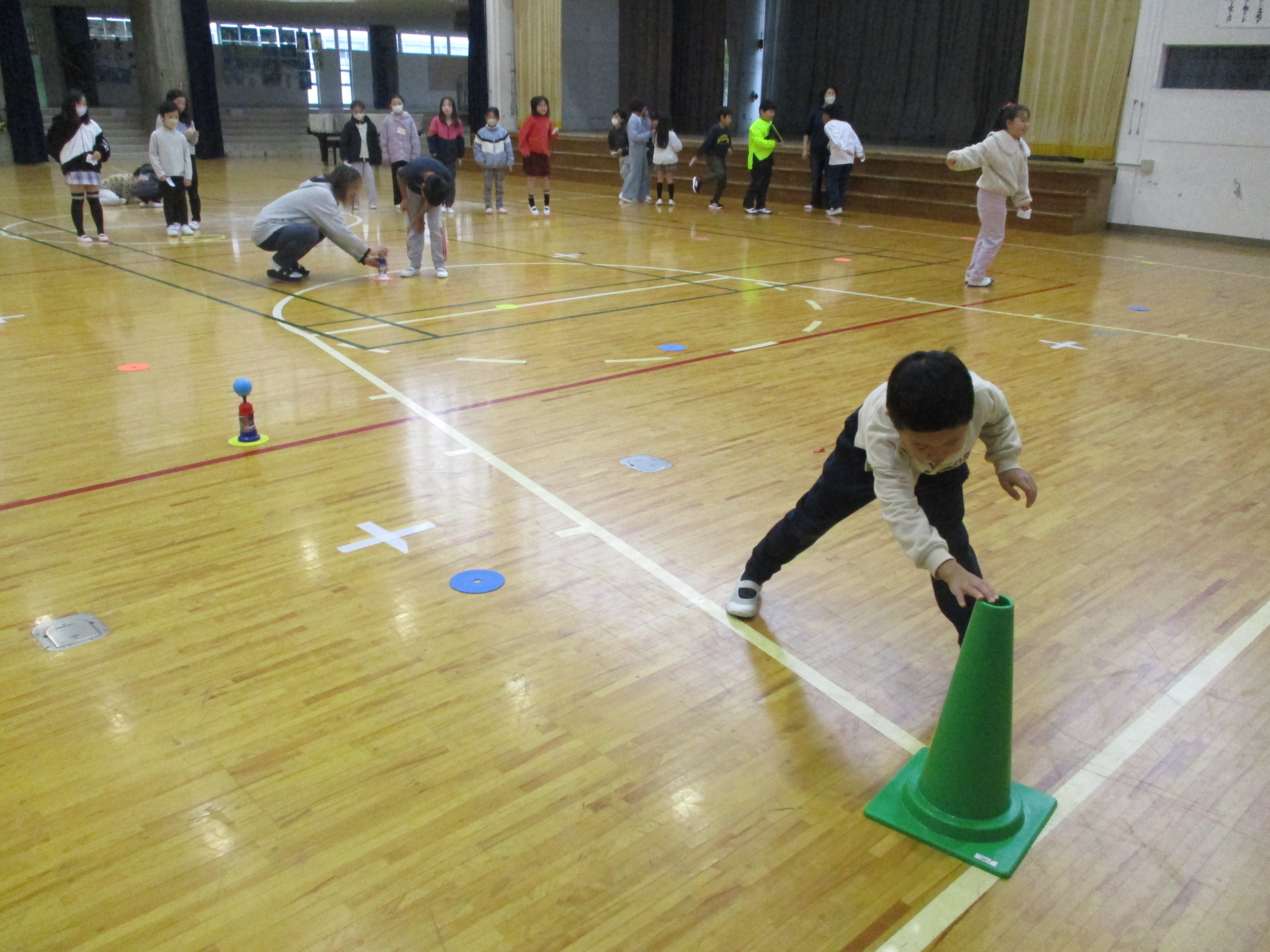 ����������